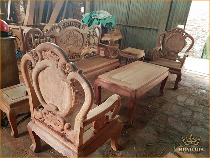 xưởng sản xuất bàn ghế gỗ uy tín